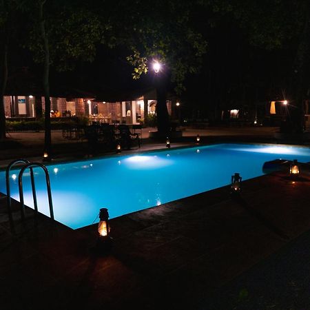 Tiger Trails Resort Tala  Exterior photo