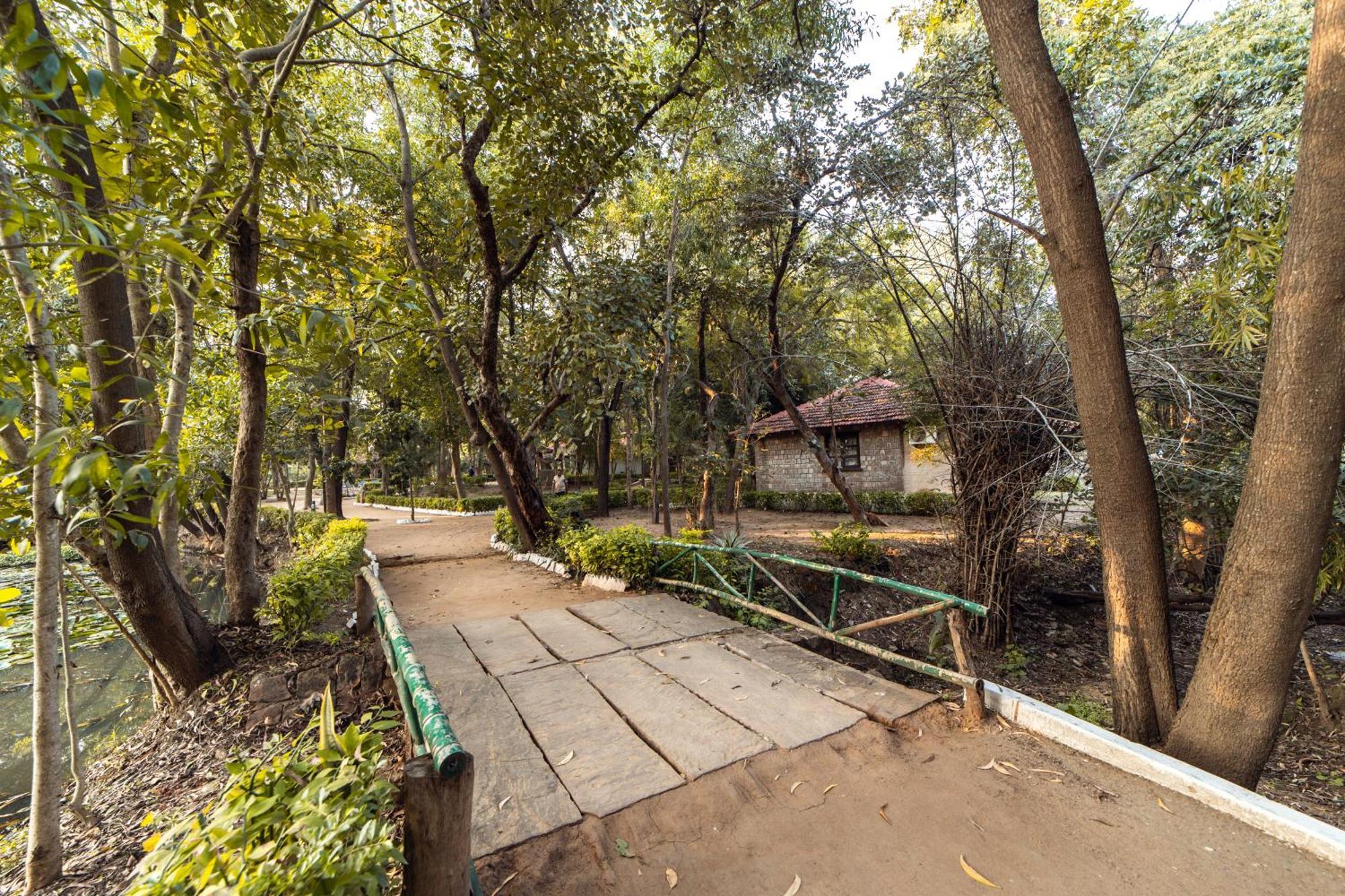 Tiger Trails Resort Tala  Exterior photo