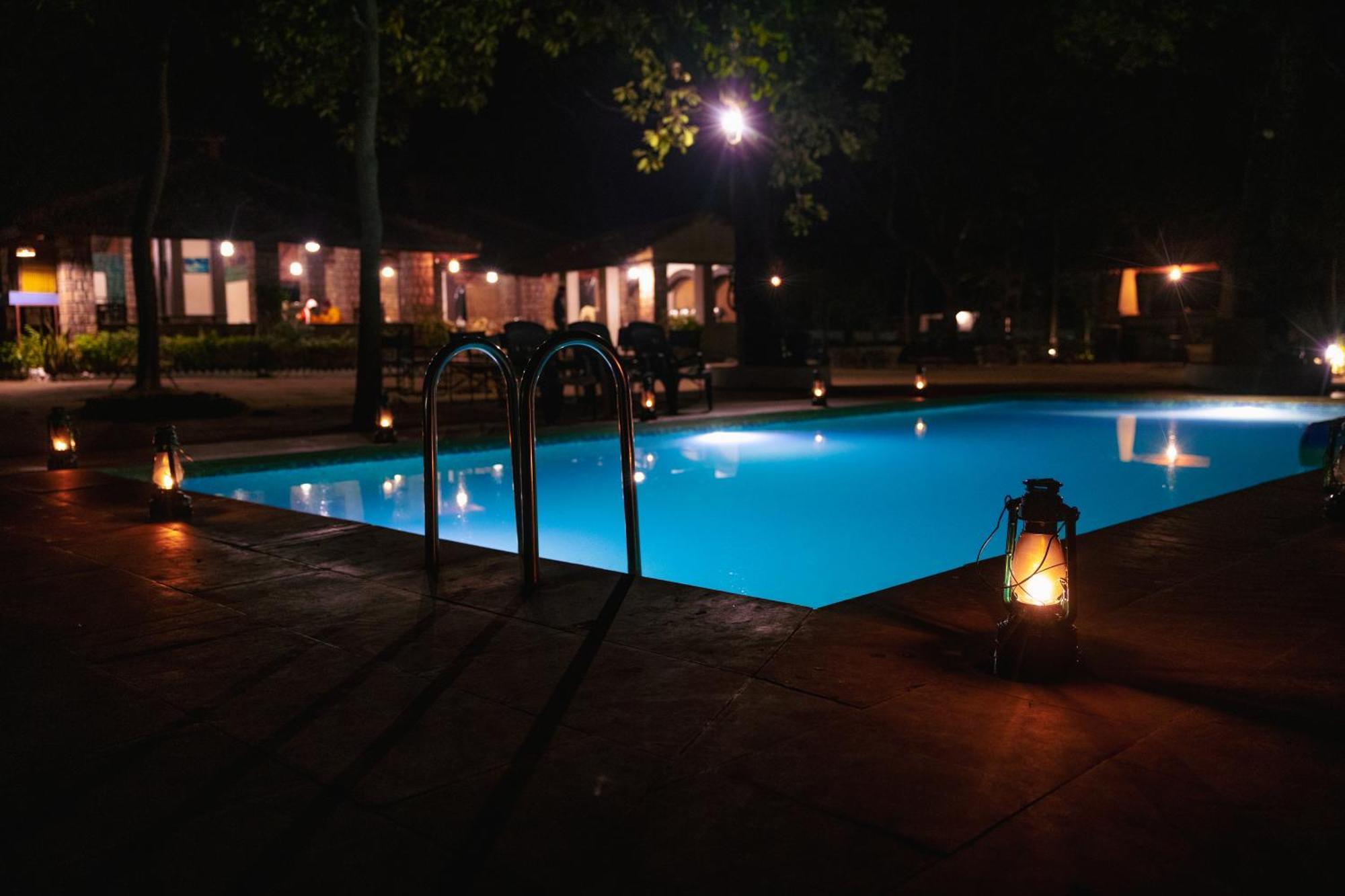 Tiger Trails Resort Tala  Exterior photo
